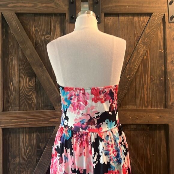 New Strapless Floral Bohemian Maxi Dress with Pockets - Picture 8 of 13